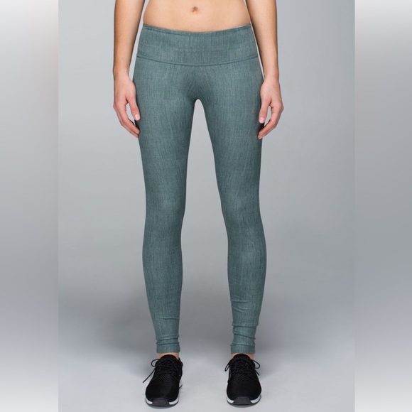 Lululemon Wunder Under tights 6 - Picture 1 of 11